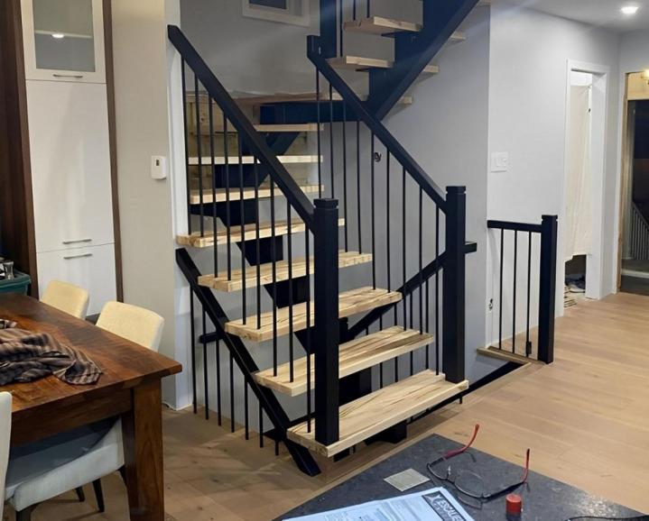 Installation d'escalier de bois Rive-Nord de Montréal